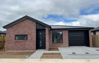 24 Waruhia Crescent, Rototuna North