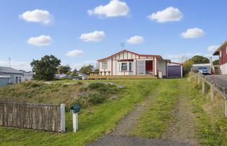 84 Park Avenue, Waitarere Beach