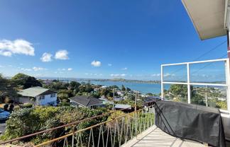 5 Viking Avenue, Hillsborough