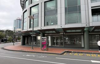 Versatile Viaduct Harbour retail