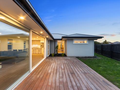 2 Olearia Lane, Woodend