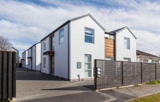 R6 - 1/32 Dickens St, Addington