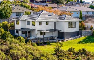 21 McEwen Crescent, Riverstone Terraces