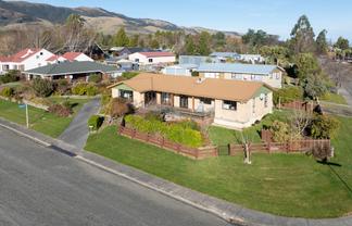 1 Back Street, Tapanui