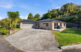 16D Cyrus Street, Whalers Gate