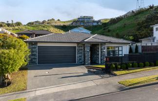 11 Bickerton Rise, Churton Park