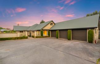 318 Gardiners Road, Harewood