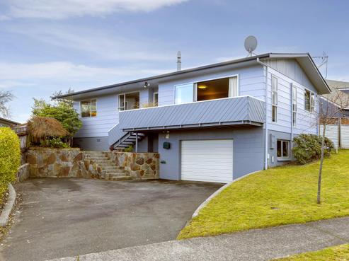 64 Hyde Avenue, Richmond Heights