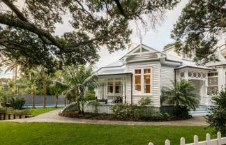 1 Queen Street, Northcote Point