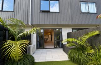 6/2 Stokes Avenue, Te Atatu Peninsula