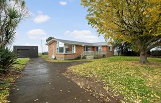 332 Grahams Beach Road, Awhitu