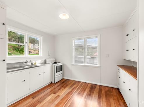 14 Buller Grove, Naenae