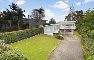36 D'Oyly Drive, Stanmore Bay