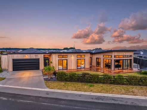 18 Helicon Street, Pegasus