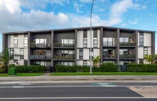 205/165 Lake Road, Northcote