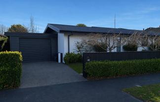 15B Tomes Road, Saint Albans