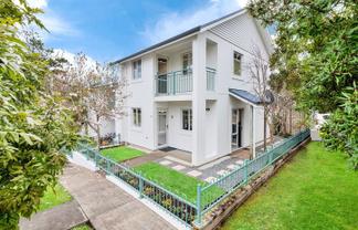 73 Winery Way, Henderson