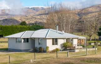 1230 & 1228 Alexandra-Fruitlands Road, Alexandra