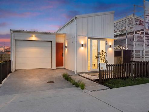 24 Te Taiheke Road, Karaka
