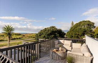 728 Papamoa Beach Road, Papamoa