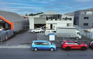 Crane-Ready with Dual Access - 900m²