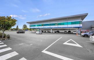 Prominent Lincoln Road office. 1,113sqm + 21 parks