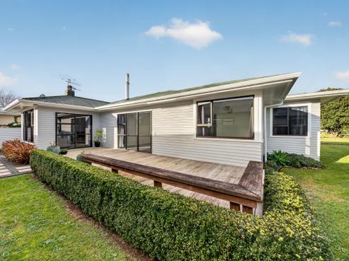 21 Solway Crescent, Solway