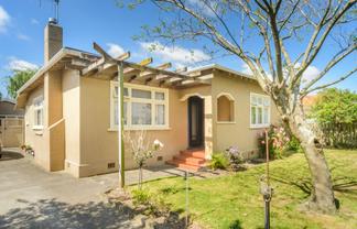 30 Puriri Terrace, Roslyn