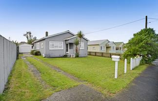 14 Leicester Street, Patea