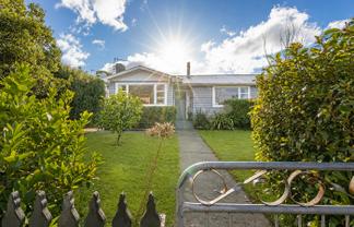 3 Tait Crescent, Featherston