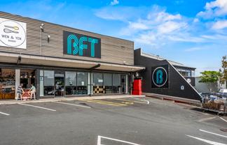Prime North Shore Retail / Showroom Opportunity