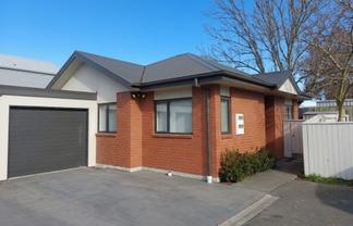 4/49 Charles Street, Waltham