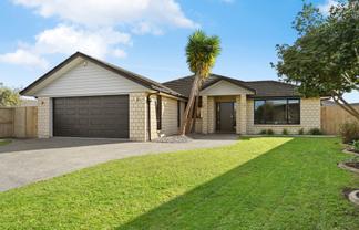 18 Cole Thomas Place, Huntington