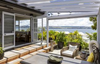 358 Lake Terrace, Two Mile Bay
