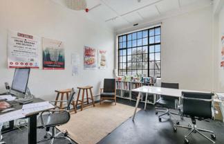 Light Filled Character Office | 22 m2