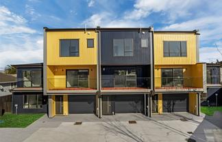 10A & 10B White Road, Manurewa
