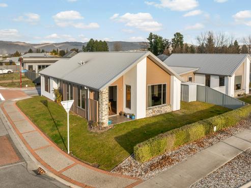 2 Weaver Close, Alexandra