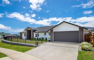 81 John Burke Drive, Aotea