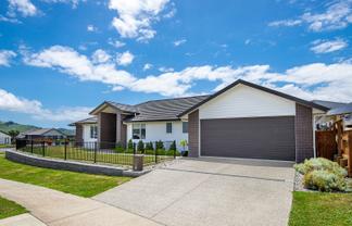 81 John Burke Drive, Aotea