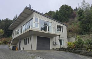 112 Thompson Street, Jacks Point