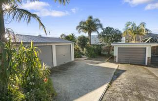 215 Tony Avenue, Thames