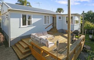215 Tony Avenue, Thames