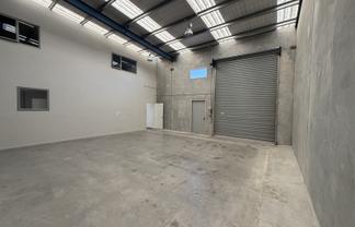 Versatile industrial - secure East Tamaki complex