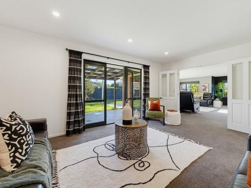 37 Parkinson Place, Woodend