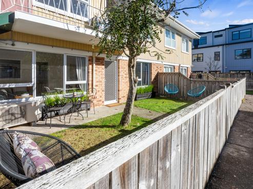 6/377A Sandringham Road, Sandringham