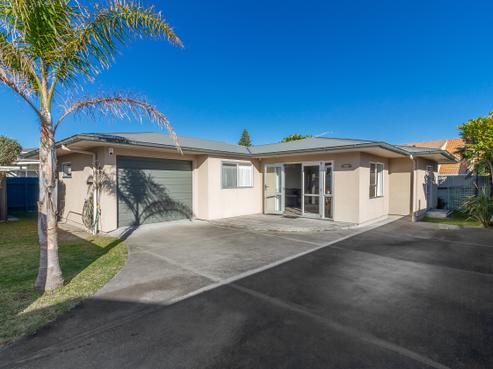 3A The Esplanade, Westshore
