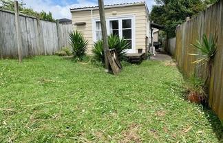 11A Netherlands Avenue, Kelston