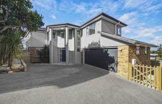 27A Lyttelton Avenue, Forrest Hill