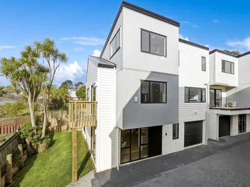 10 Tusac Place, Totara Vale
