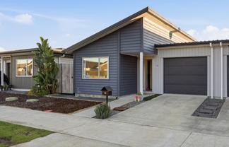 16 Harore Road, Takanini